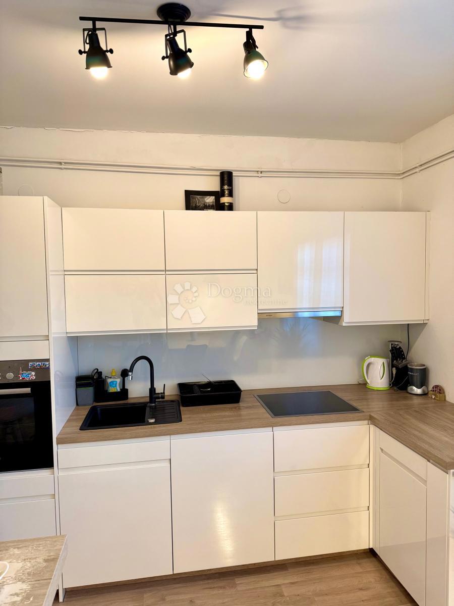 Stanovanje Donji grad, Donji Grad, 94m2