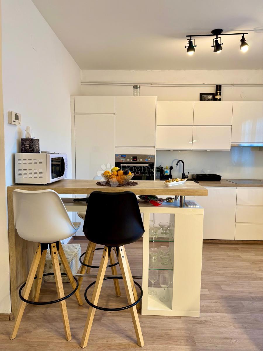 Stanovanje Donji grad, Donji Grad, 94m2