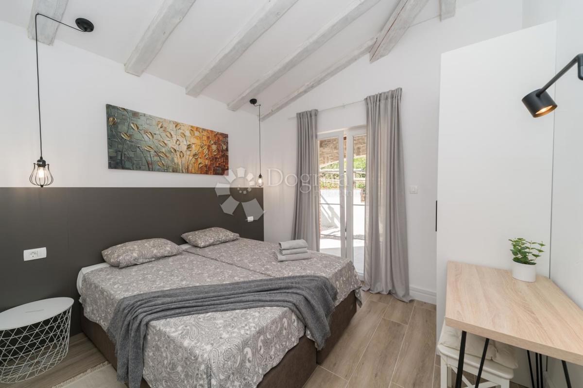 Hiša Vižinada, 250m2