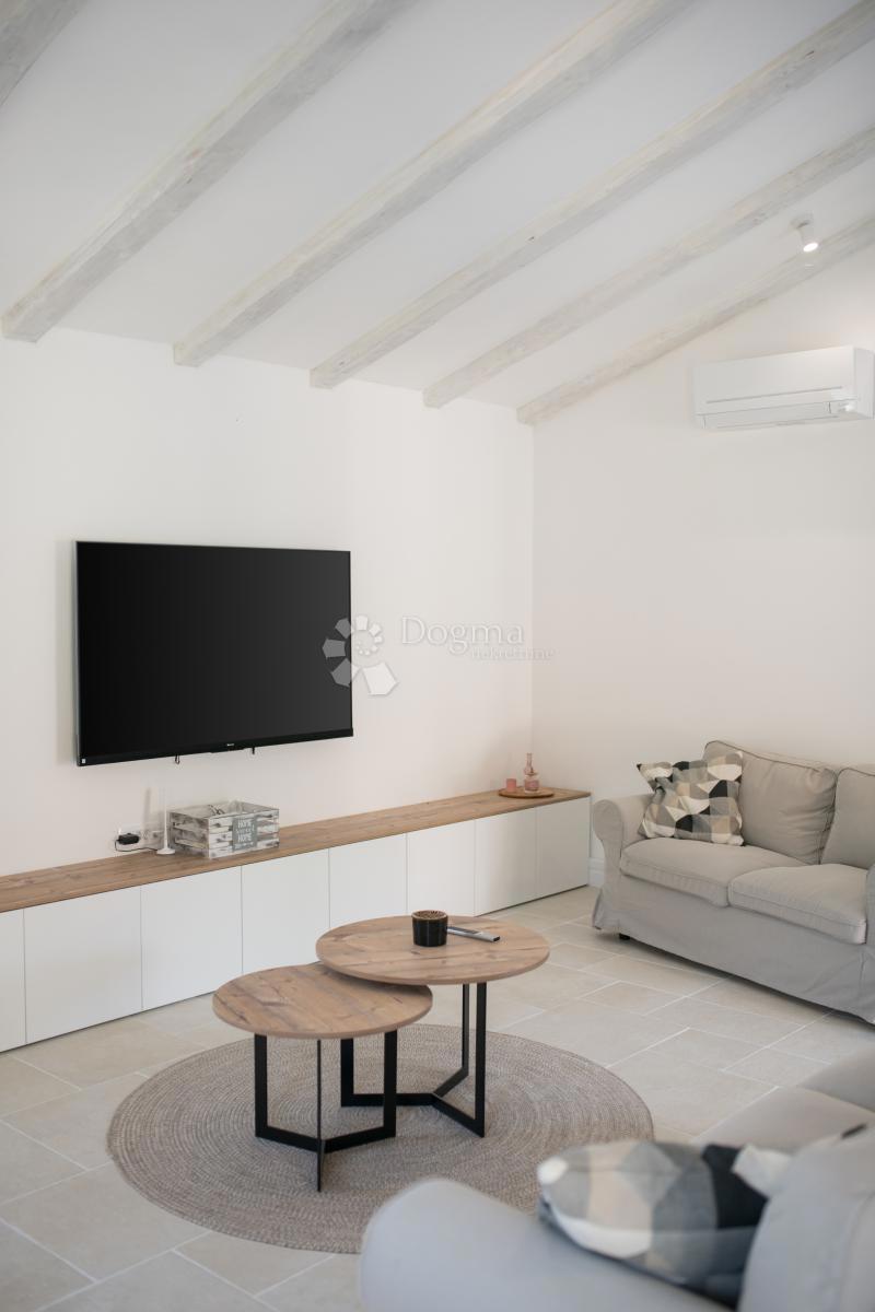 Hiša Vižinada, 250m2