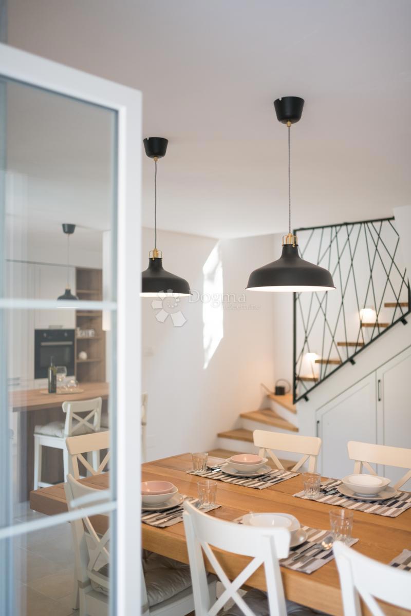 Hiša Vižinada, 250m2