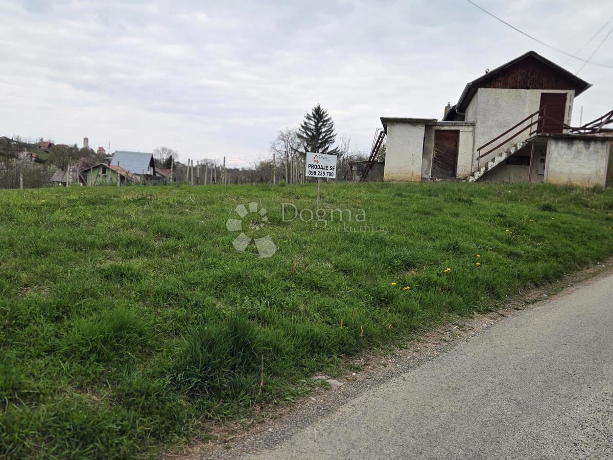 Zazidljivo zemljišče Martin breg, Dugo Selo, 682m2