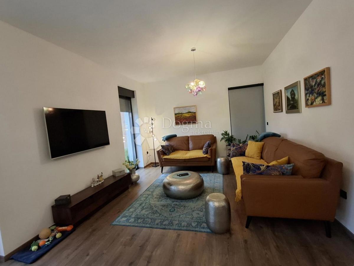 Hiša Đakovo, 190m2