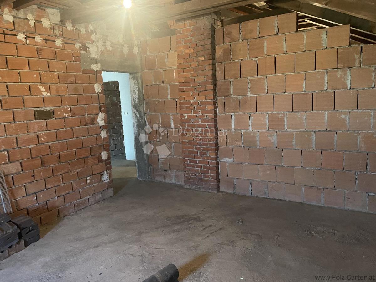 Hiša Komin, Ploče, 98m2