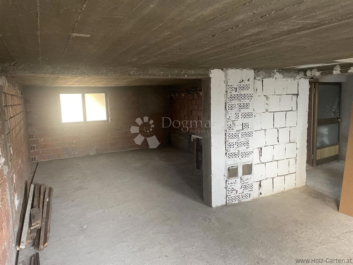 Hiša Komin, Ploče, 98m2