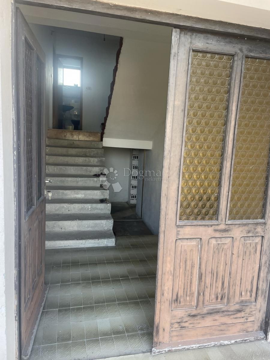 Hiša Komin, Ploče, 98m2