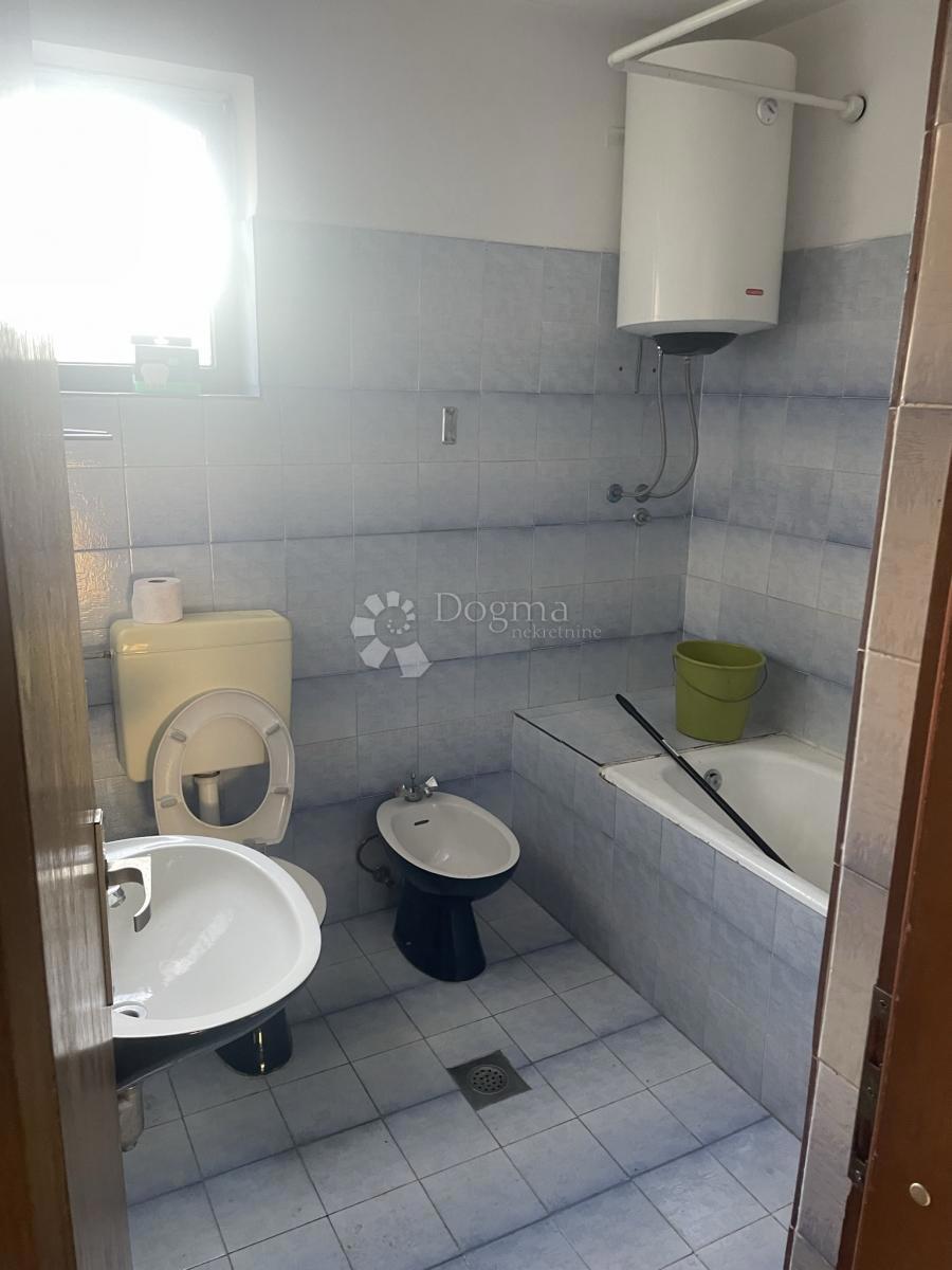 Hiša Komin, Ploče, 98m2