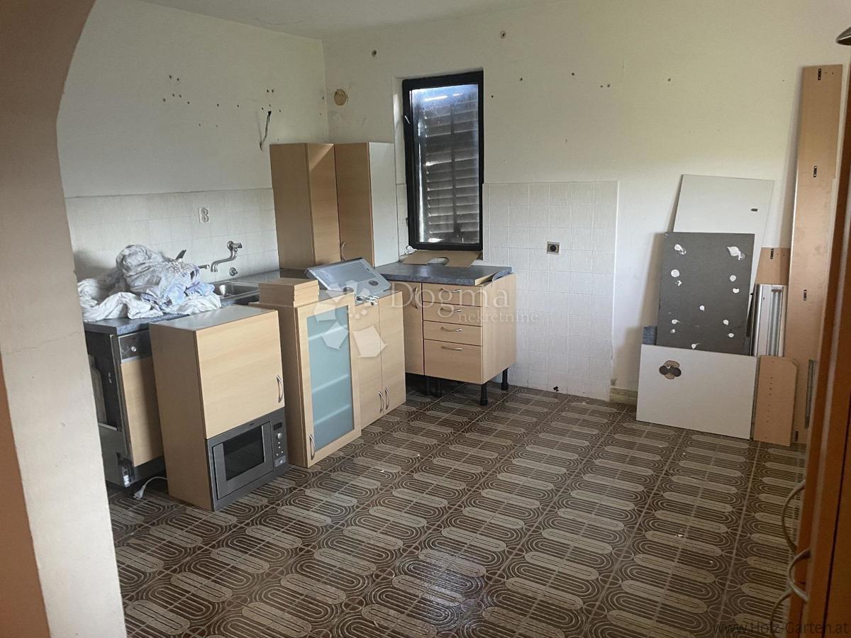 Hiša Komin, Ploče, 98m2