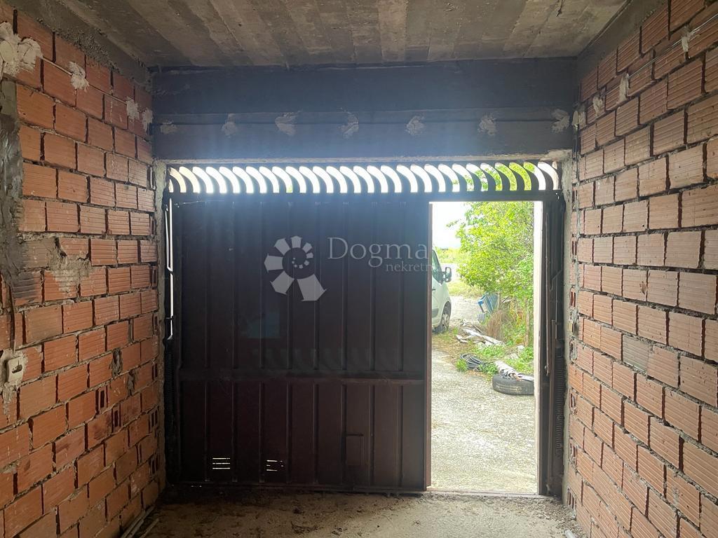 Hiša Komin, Ploče, 98m2