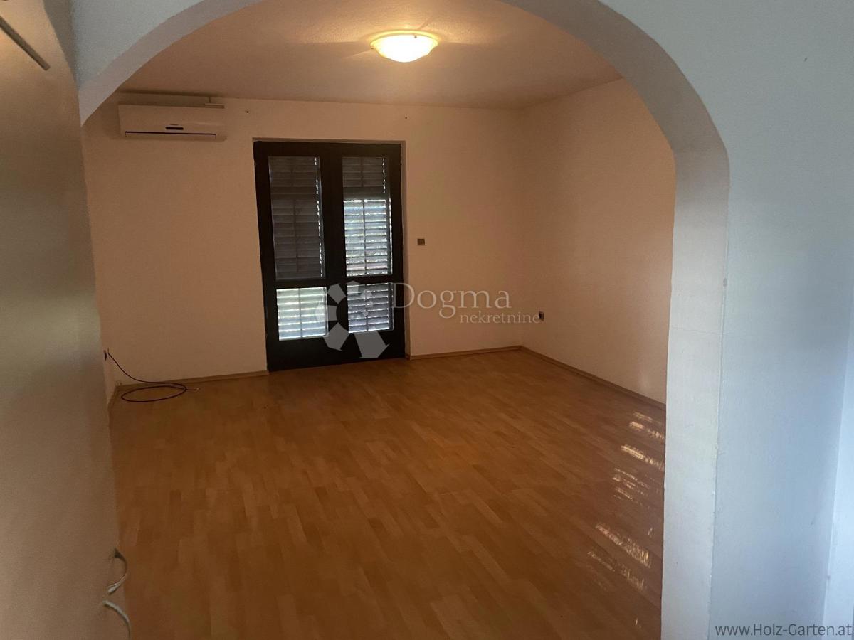 Hiša Komin, Ploče, 98m2