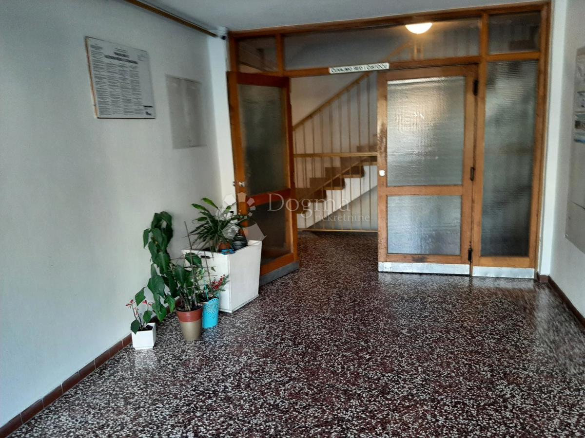 Stanovanje Prečko, Trešnjevka - Jug, 75m2