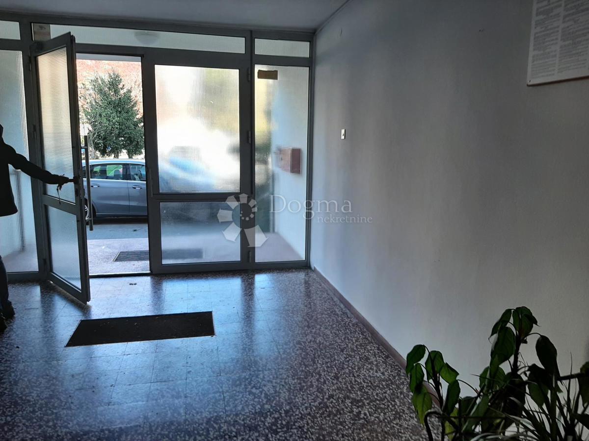 Stanovanje Prečko, Trešnjevka - Jug, 75m2