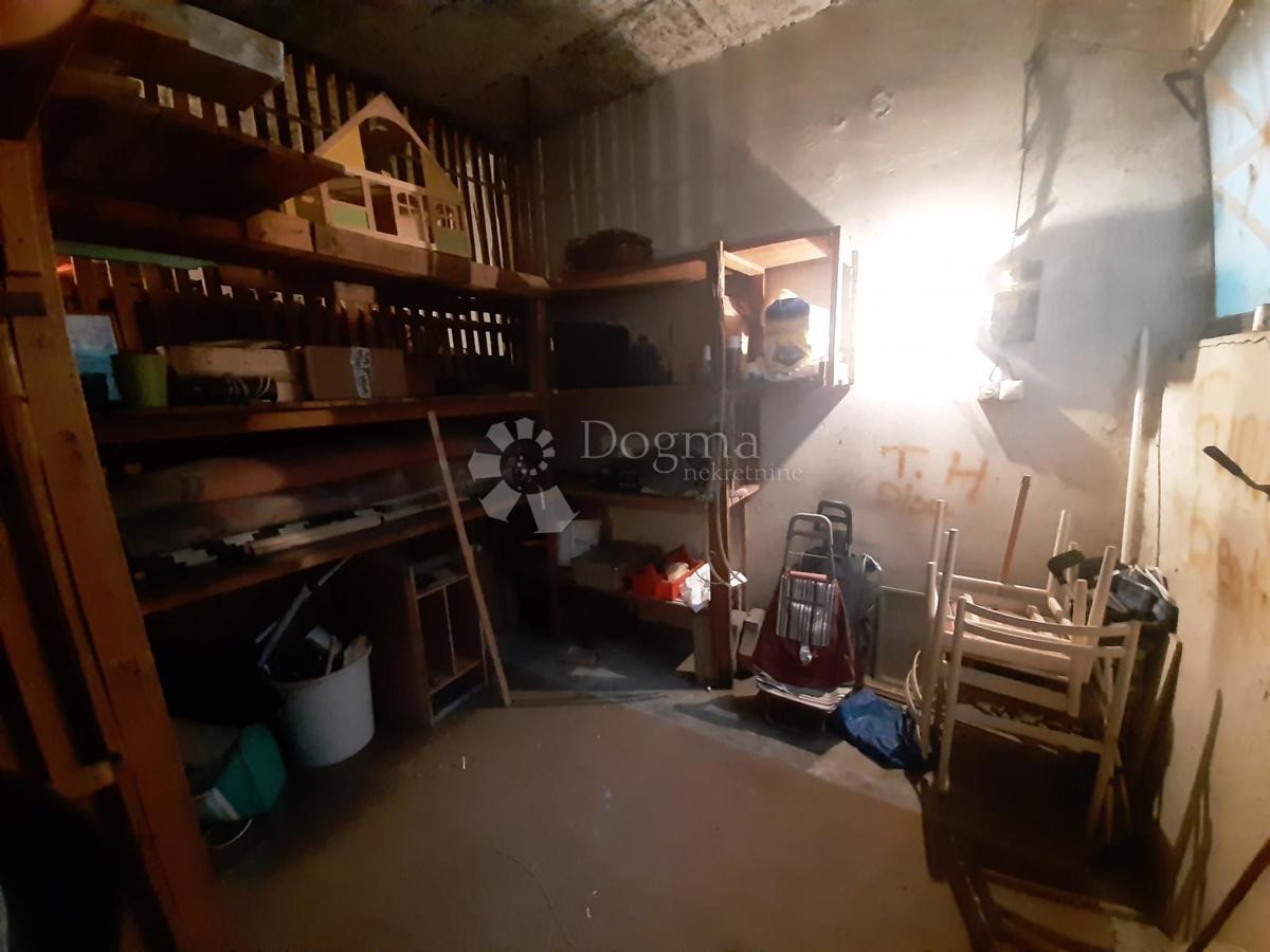 Stanovanje Prečko, Trešnjevka - Jug, 75m2