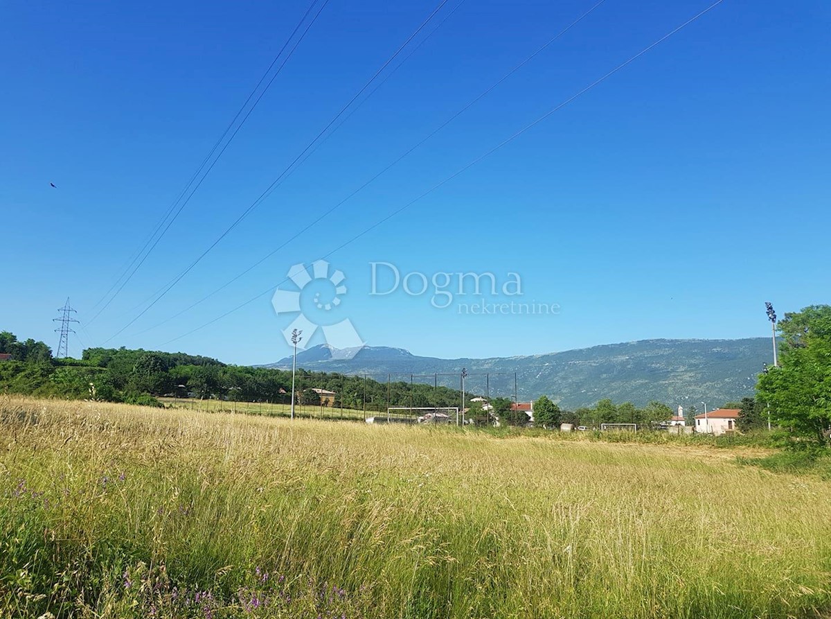 Zazidljivo zemljišče Kršan, 6.486m2