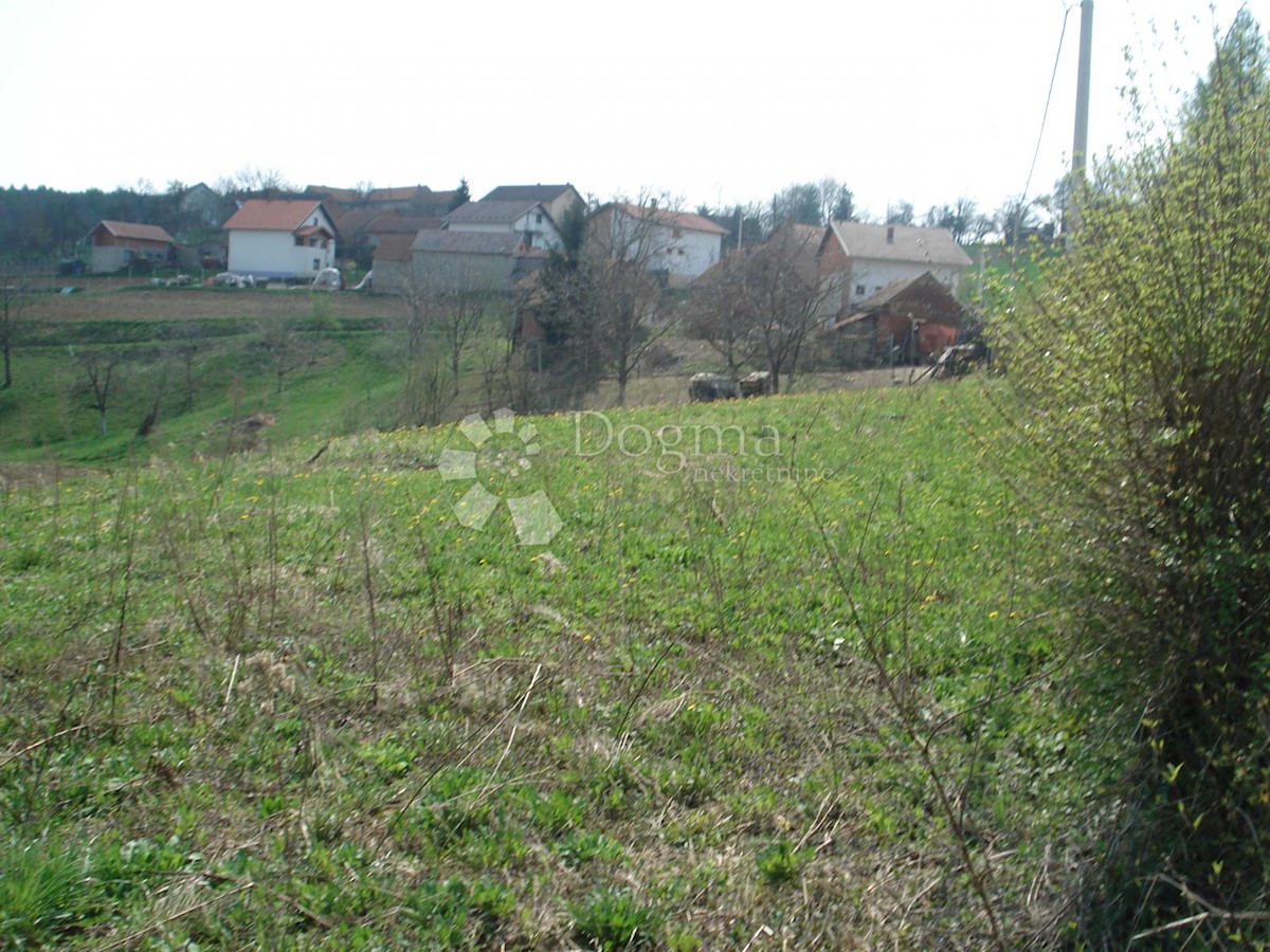 Zemljišče Varaždin Breg, Gornji Kneginec, 9.000m2