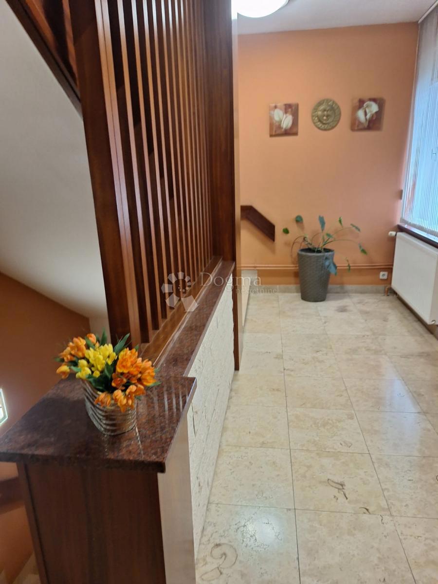 Hiša Harmica, Brdovec, 450m2