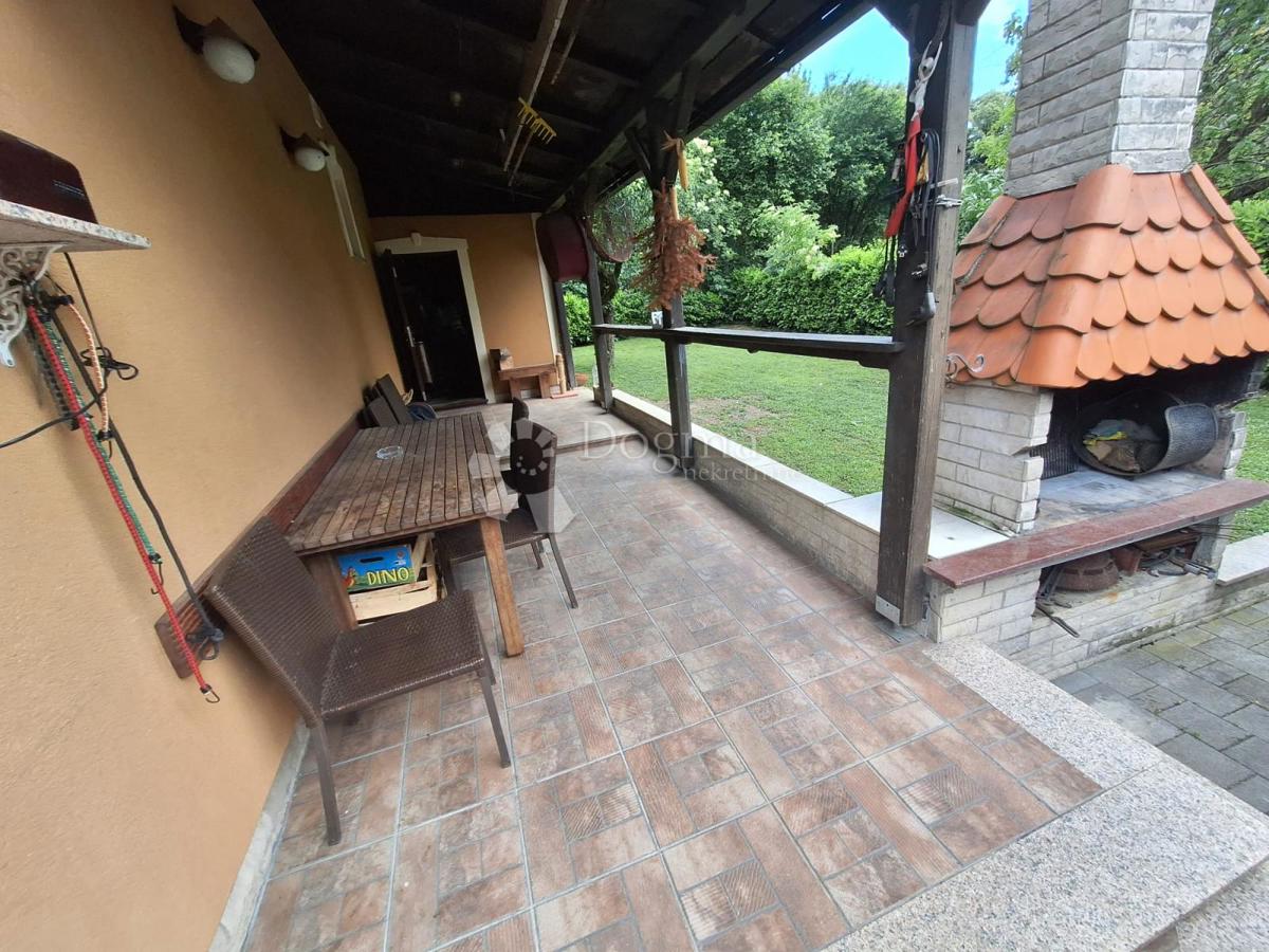 Hiša Harmica, Brdovec, 450m2