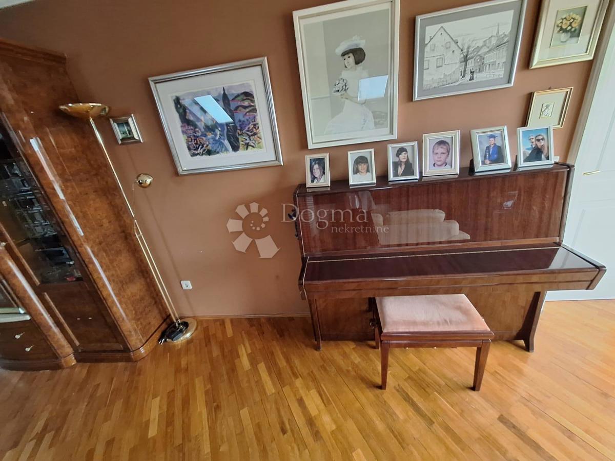 Hiša Harmica, Brdovec, 450m2