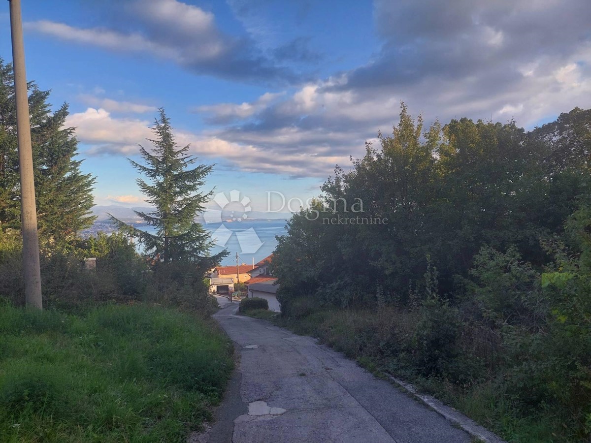 Zemljišče Bregi, Matulji, 1.230m2
