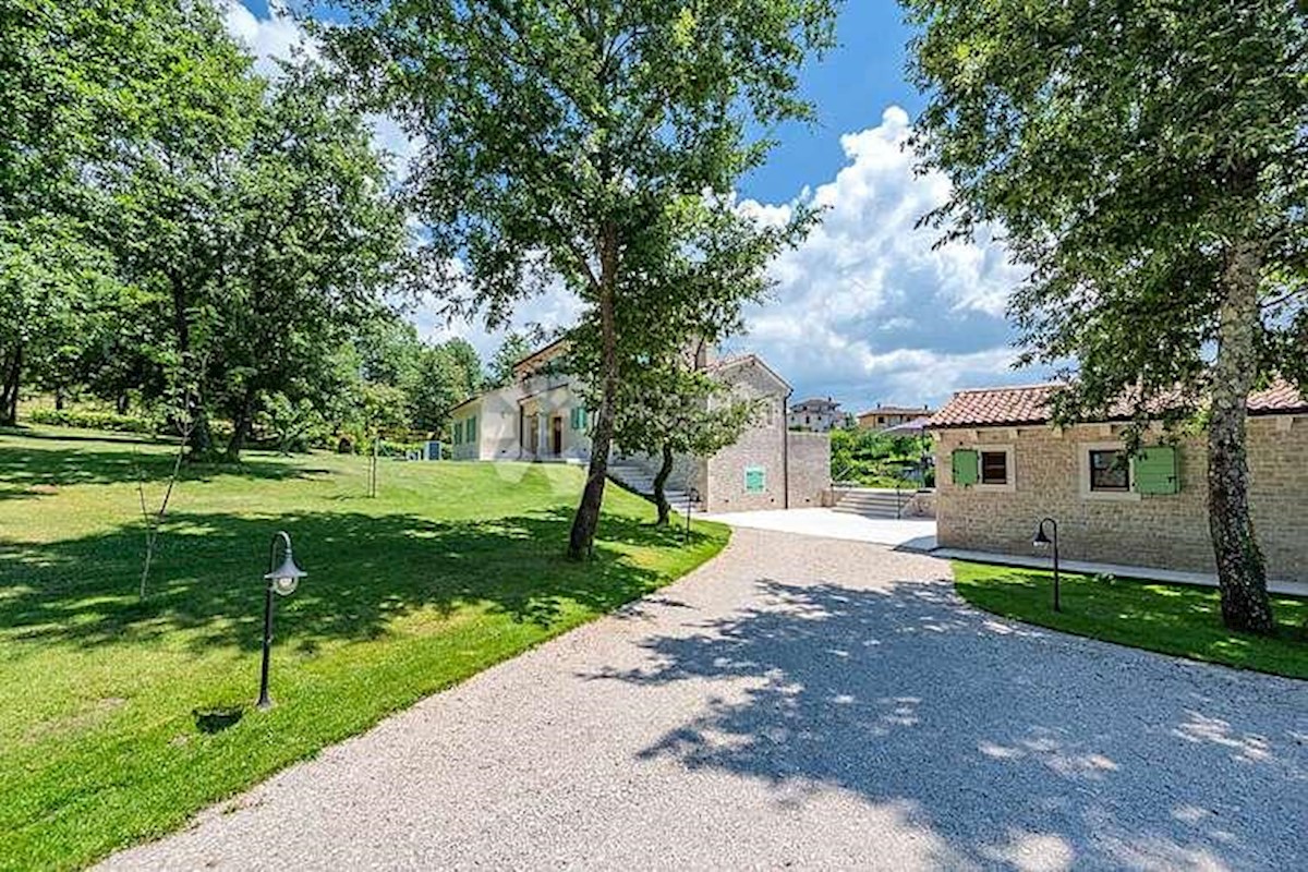 Hiša Bertoši, Pazin - Okolica, 350m2