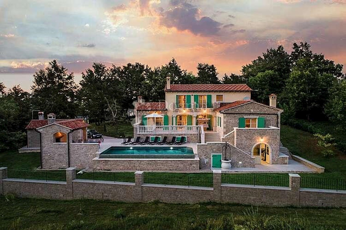 Hiša Bertoši, Pazin - Okolica, 350m2