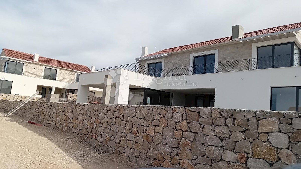 Hiša Vodice, 400m2