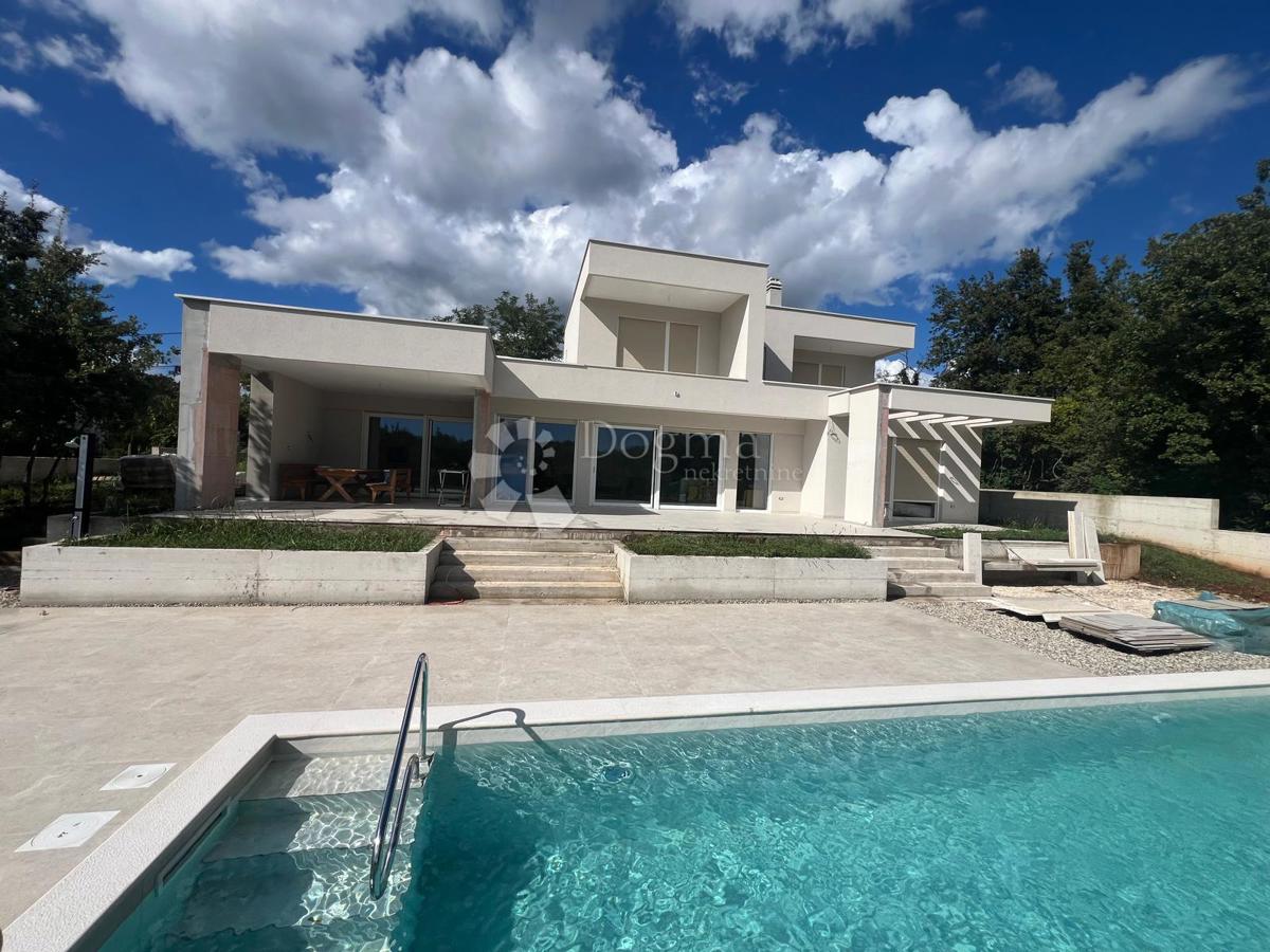 Hiša Presika, Labin, 270,49m2