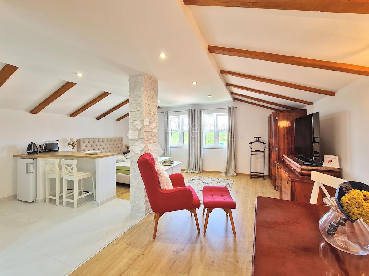 Hiša Malinska, Malinska-Dubašnica, 2.000m2