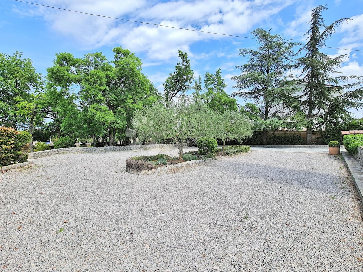 Hiša Malinska, Malinska-Dubašnica, 2.000m2