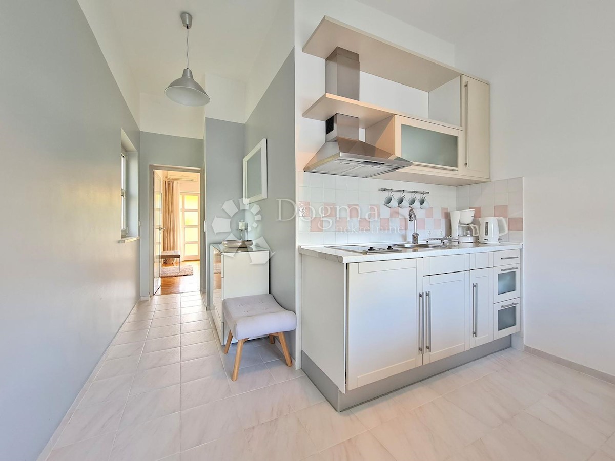 Hiša Malinska, Malinska-Dubašnica, 2.000m2