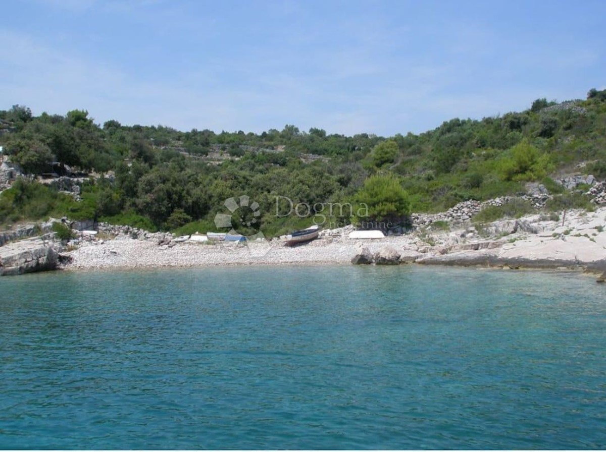 Zemljišče Drvenik Veliki, Trogir - Okolica, 1.057m2