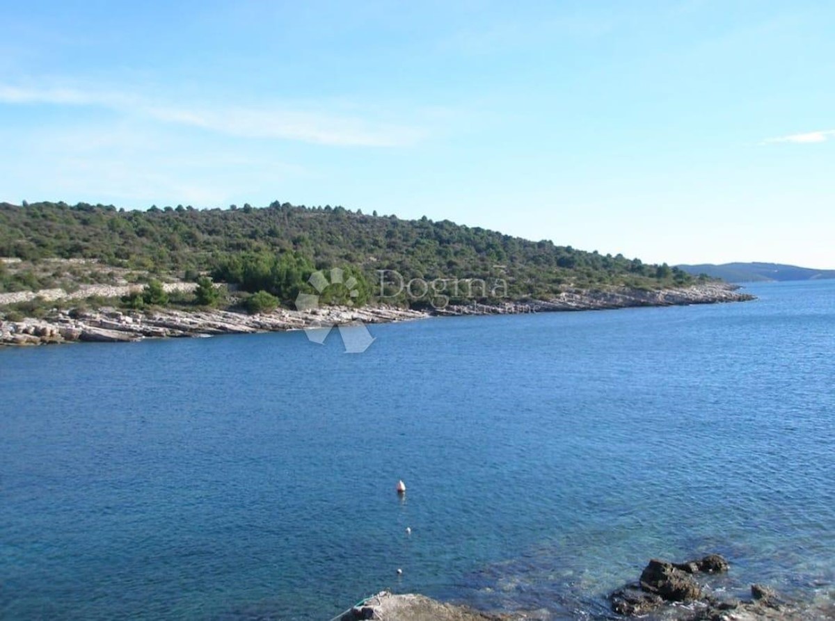 Zemljišče Drvenik Veliki, Trogir - Okolica, 1.057m2