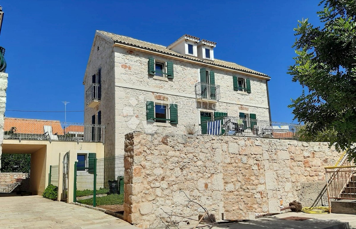 Hiša Kaprije, Šibenik - Okolica, 260m2