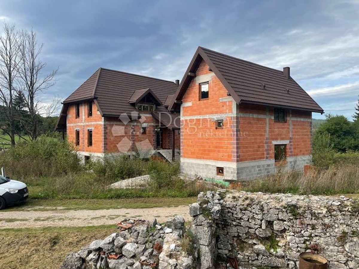 Hiša Jezerce, Plitvička Jezera, 500m2
