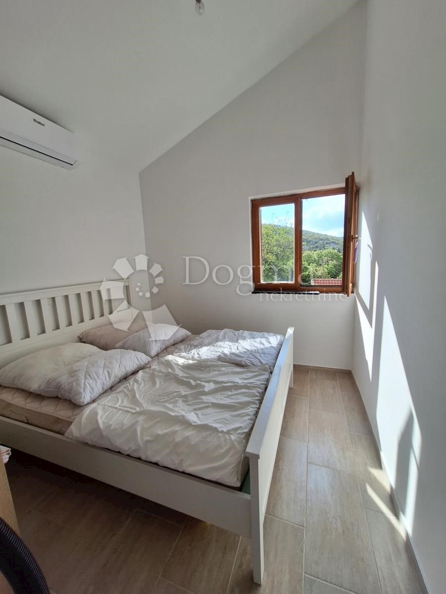 Hiša Klenovica, Novi Vinodolski, da, 220m2
