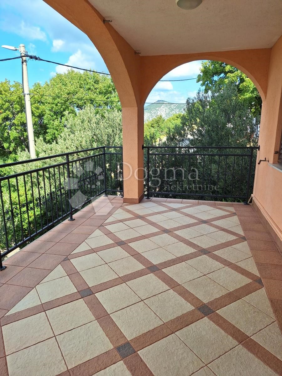 Hiša Klenovica, Novi Vinodolski, da, 220m2