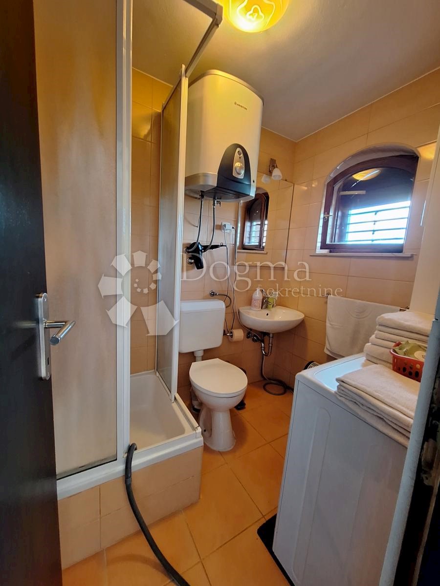 Hiša Klenovica, Novi Vinodolski, da, 220m2