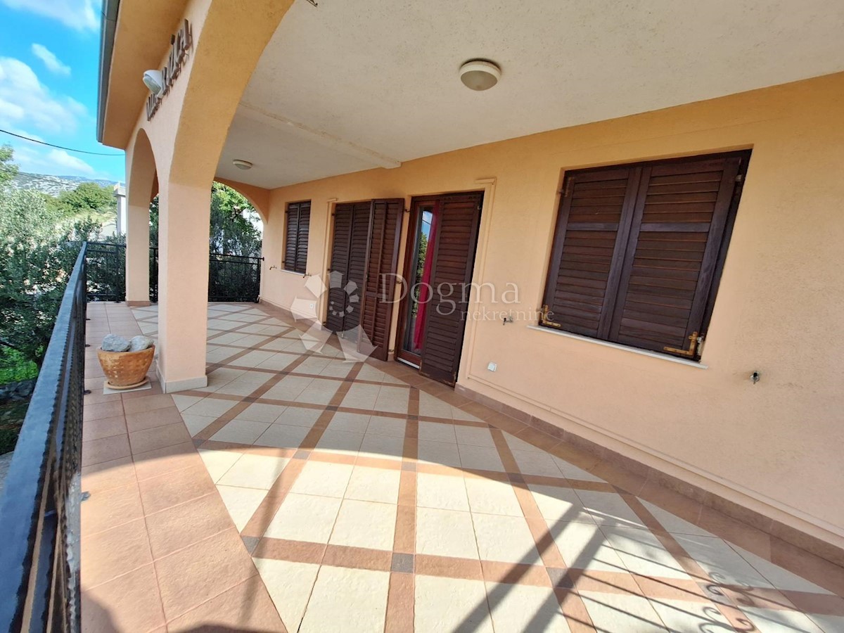 Hiša Klenovica, Novi Vinodolski, da, 220m2