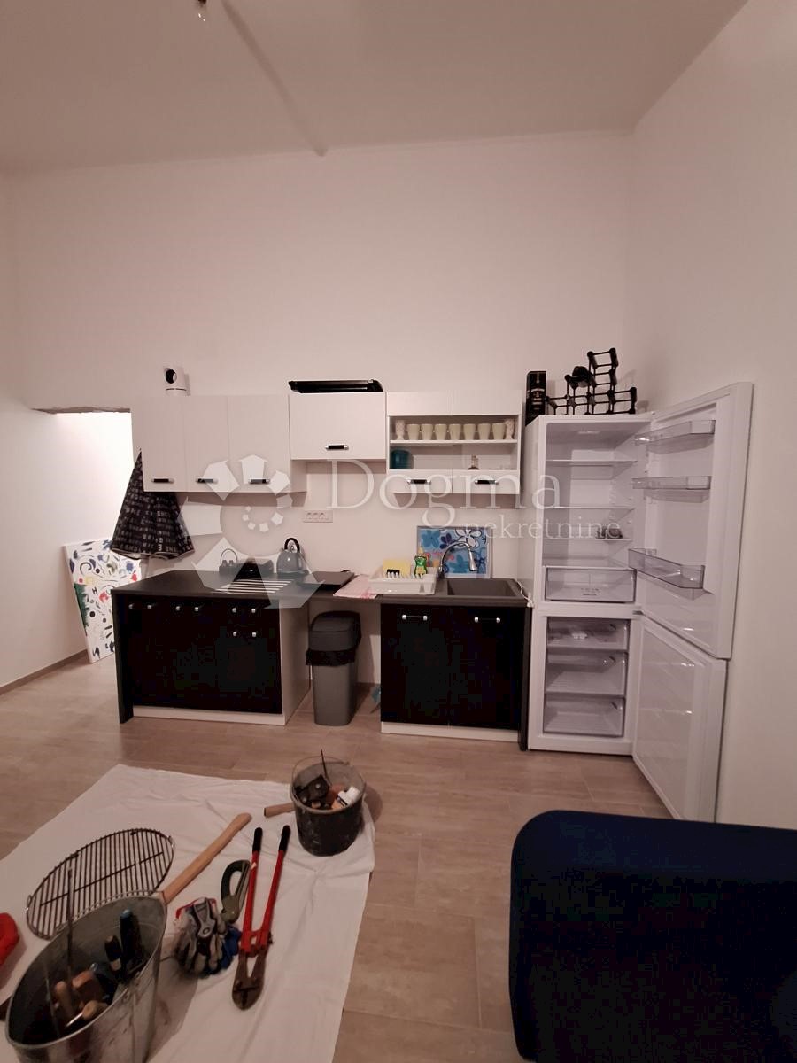 Hiša Klenovica, Novi Vinodolski, da, 220m2