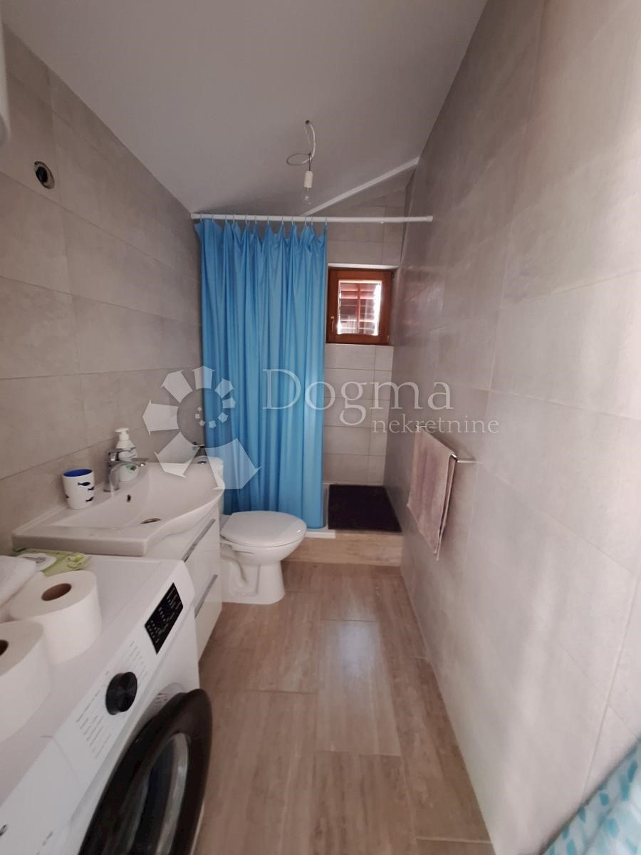 Hiša Klenovica, Novi Vinodolski, da, 220m2