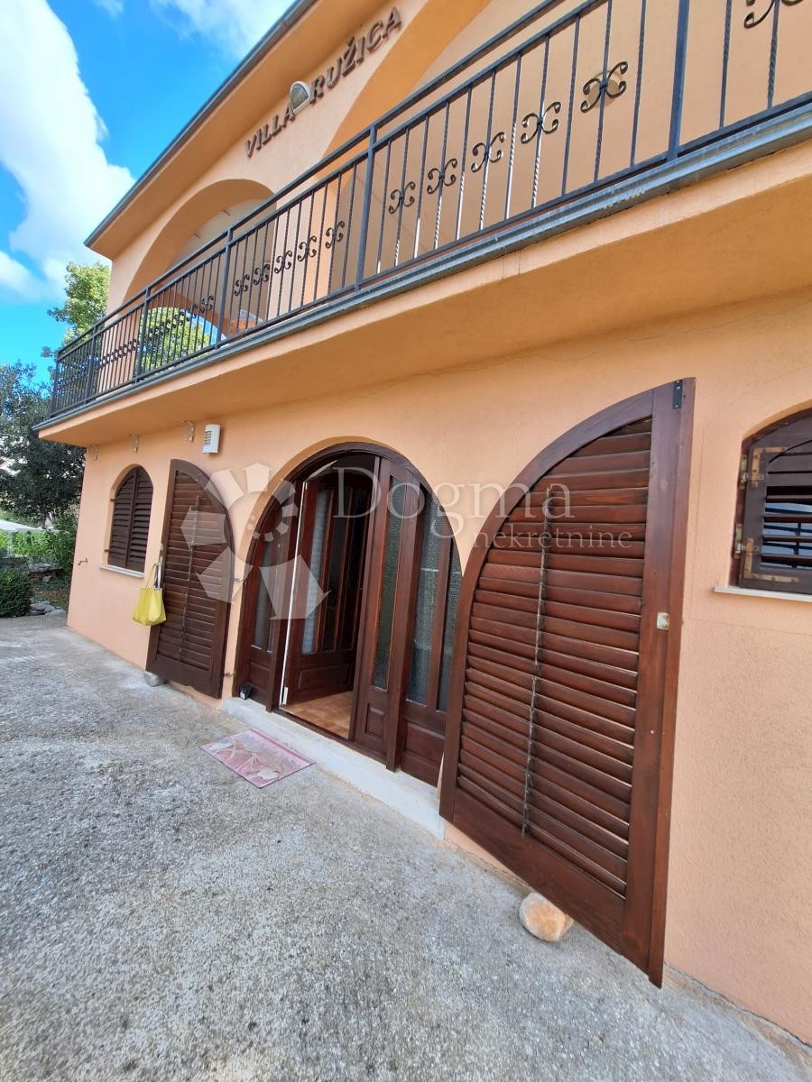 Hiša Klenovica, Novi Vinodolski, da, 220m2