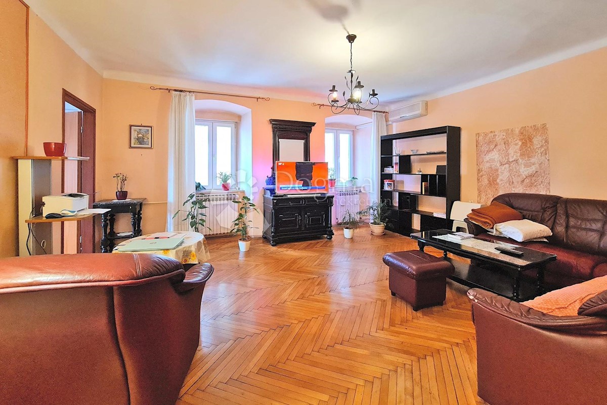 Stanovanje Centar, Rijeka, 110,55m2