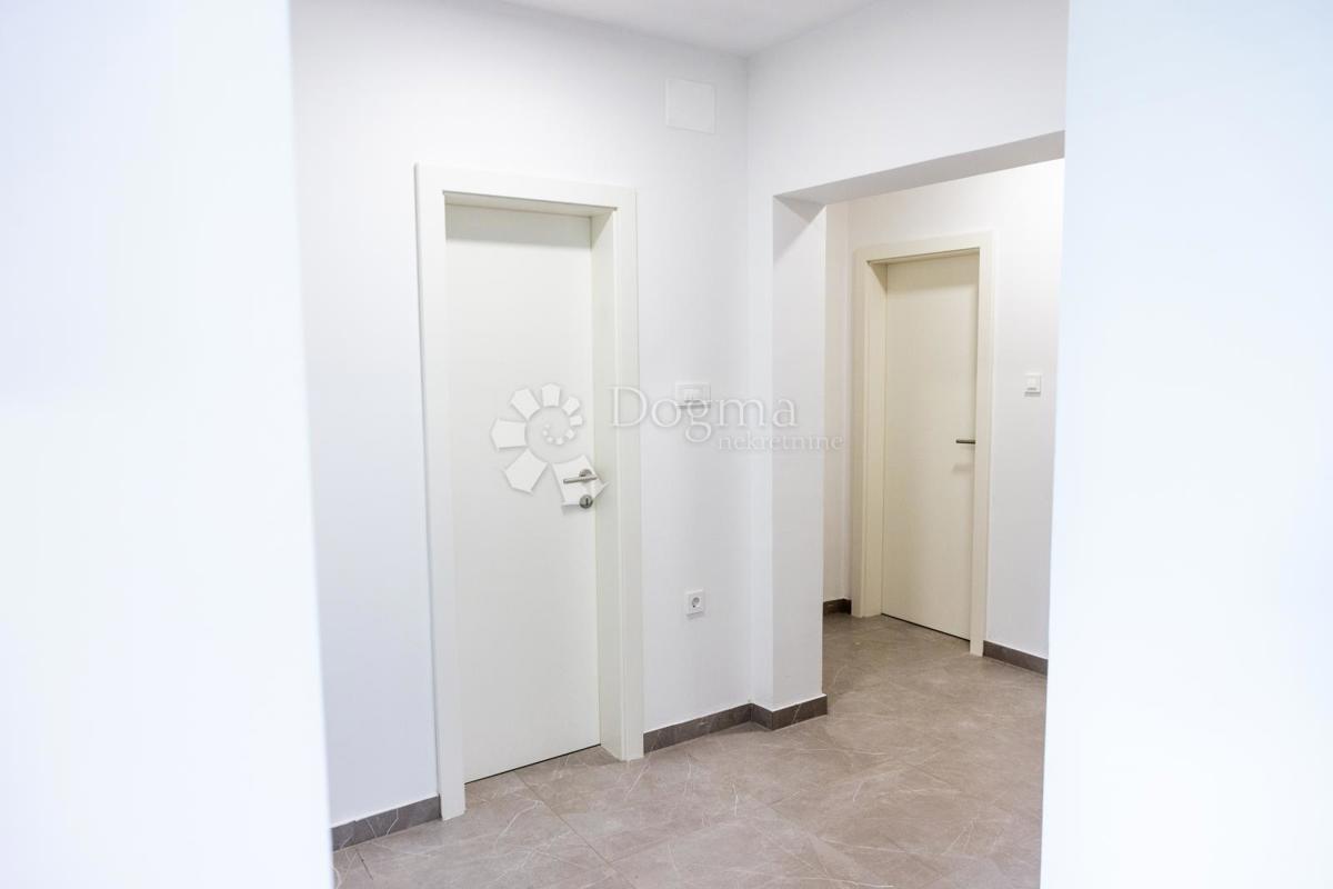 Stanovanje Mandre, Kolan, 136,19m2