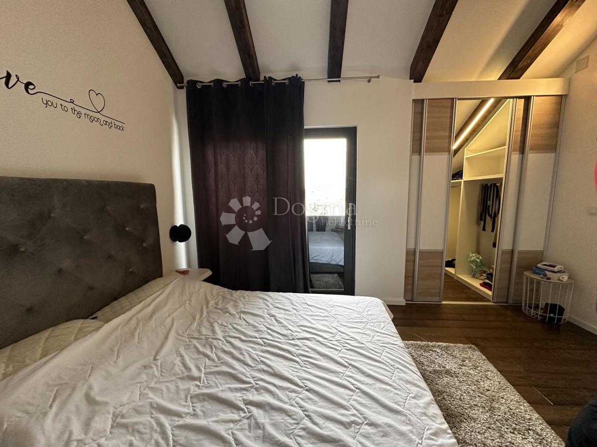 Stanovanje Vodice, 140m2