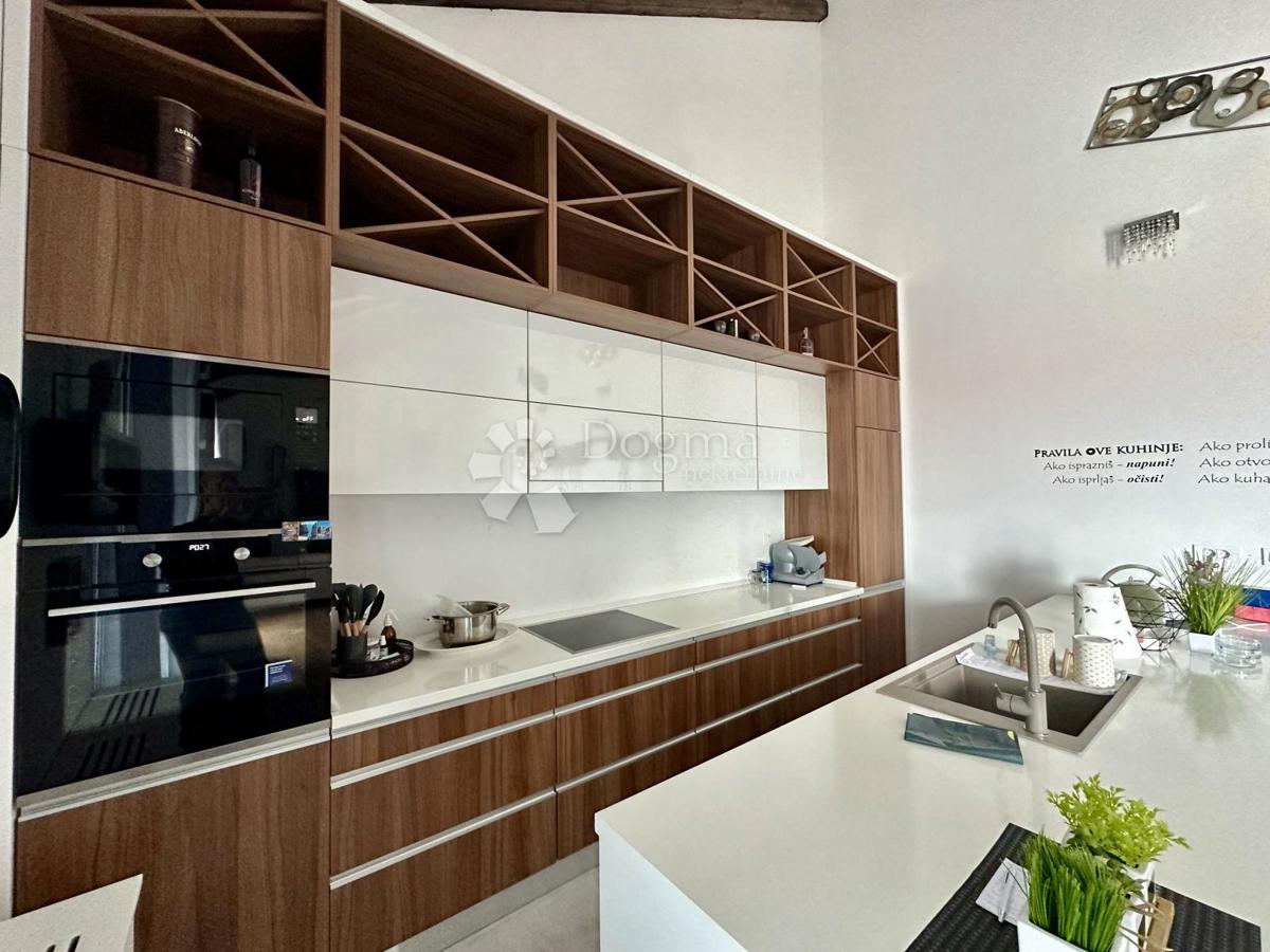 Stanovanje Vodice, 140m2
