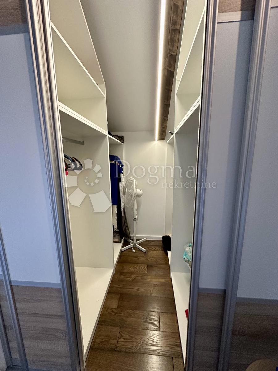 Stanovanje Vodice, 140m2