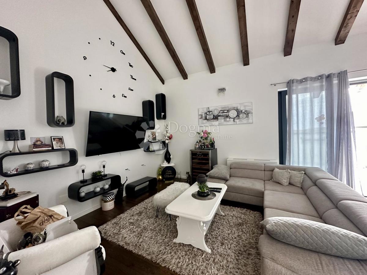 Stanovanje Vodice, 140m2