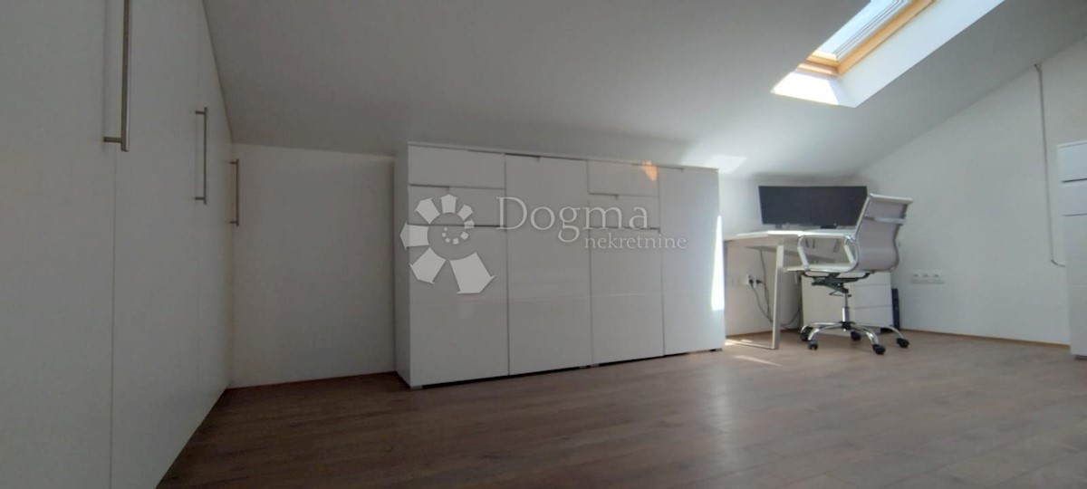 Apartma Malinska, Malinska-Dubašnica, 78m2