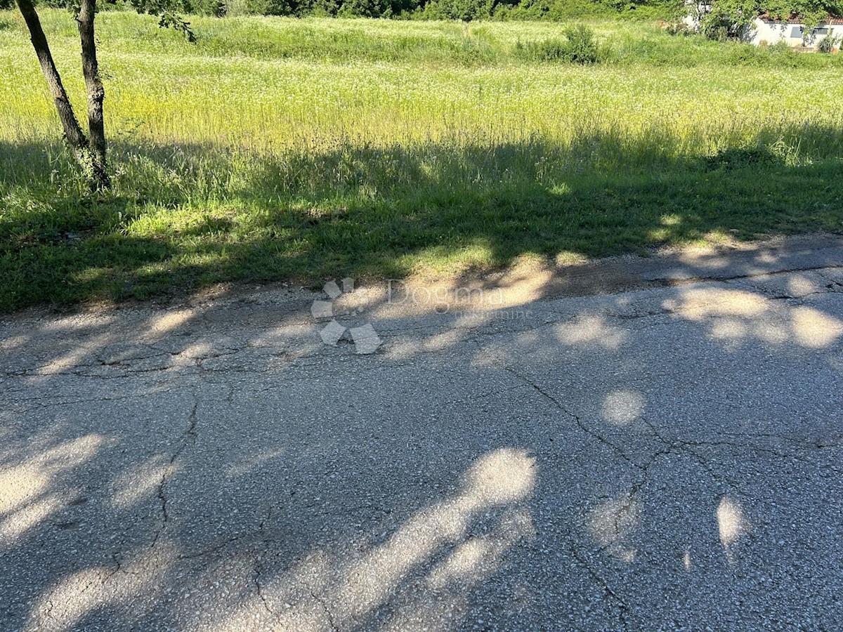 Zemljišče Bokordići, Svetvinčenat, 852m2