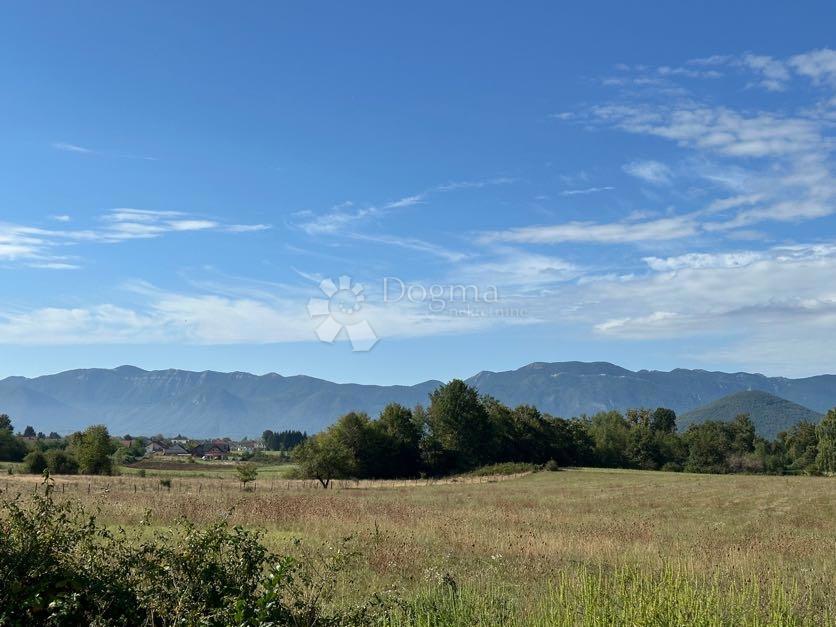 Zemljišče Popovača Pazariška, Gospić - Okolica, 15.000m2